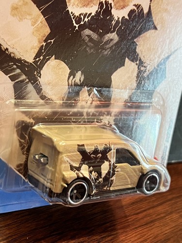 HOT WHEELS '09 Custom Ford Transit Connect Pop Culture Batman Premium HCN84 2022 - Picture 3 of 4
