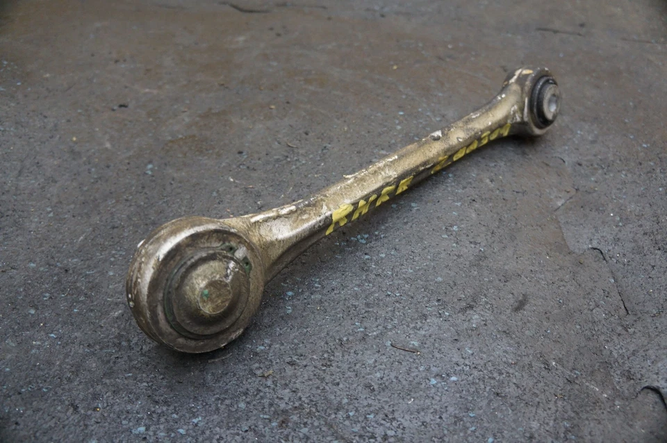 Brazo de control superior trasero izquierdo o derecho 1903506300 OEM Mercedes Amg GT GTS 2016-17 Foto 2 de 4