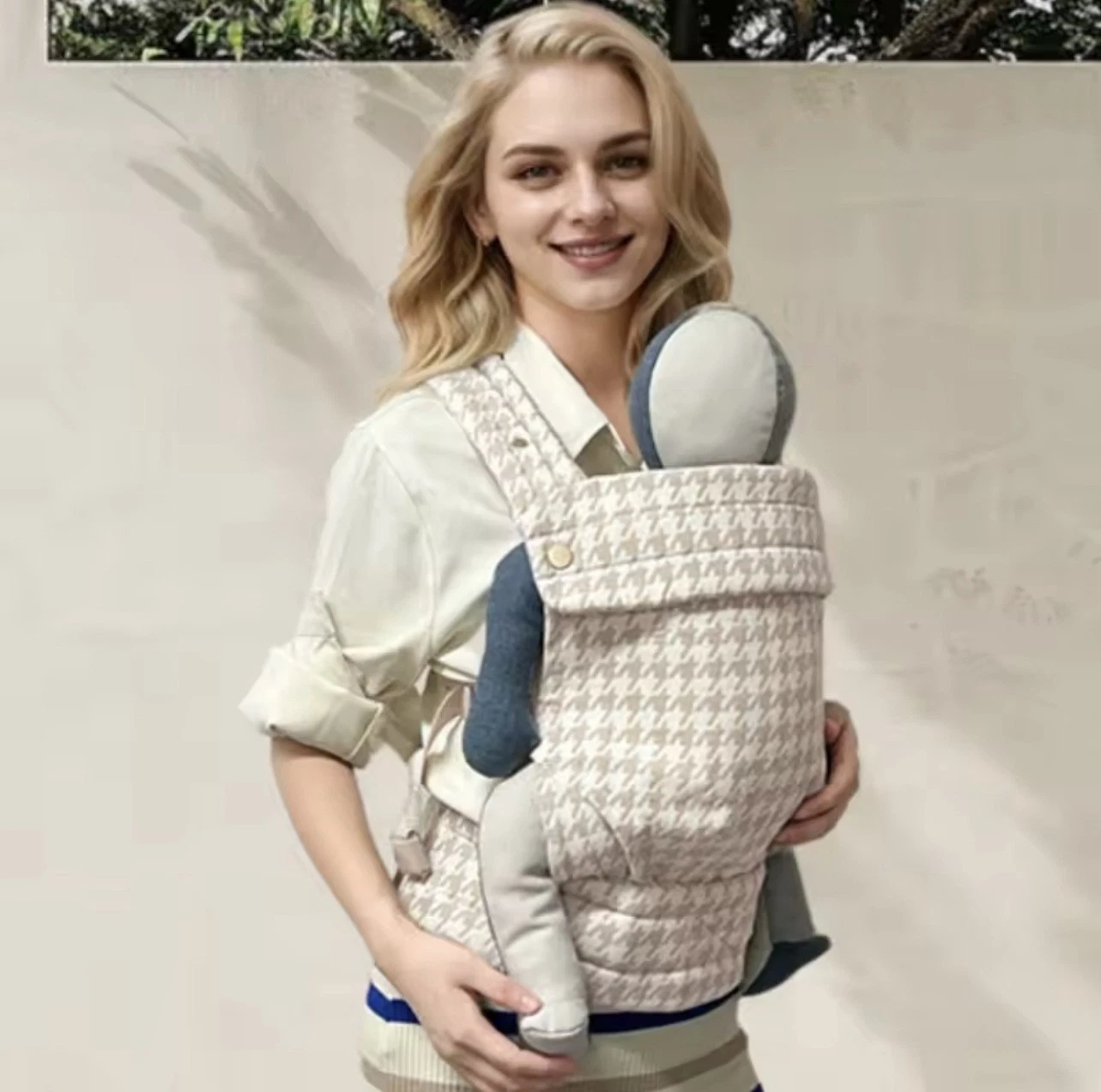 Mabē inspired Monarch Baby Carrier Houndstooth Ergonomic Hand Free Luxury Wrap
Opens in a new window