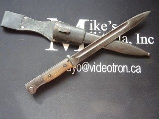 WWII German 84/98 3rd Model Bayonet With Matching Number Scabbard And Frog