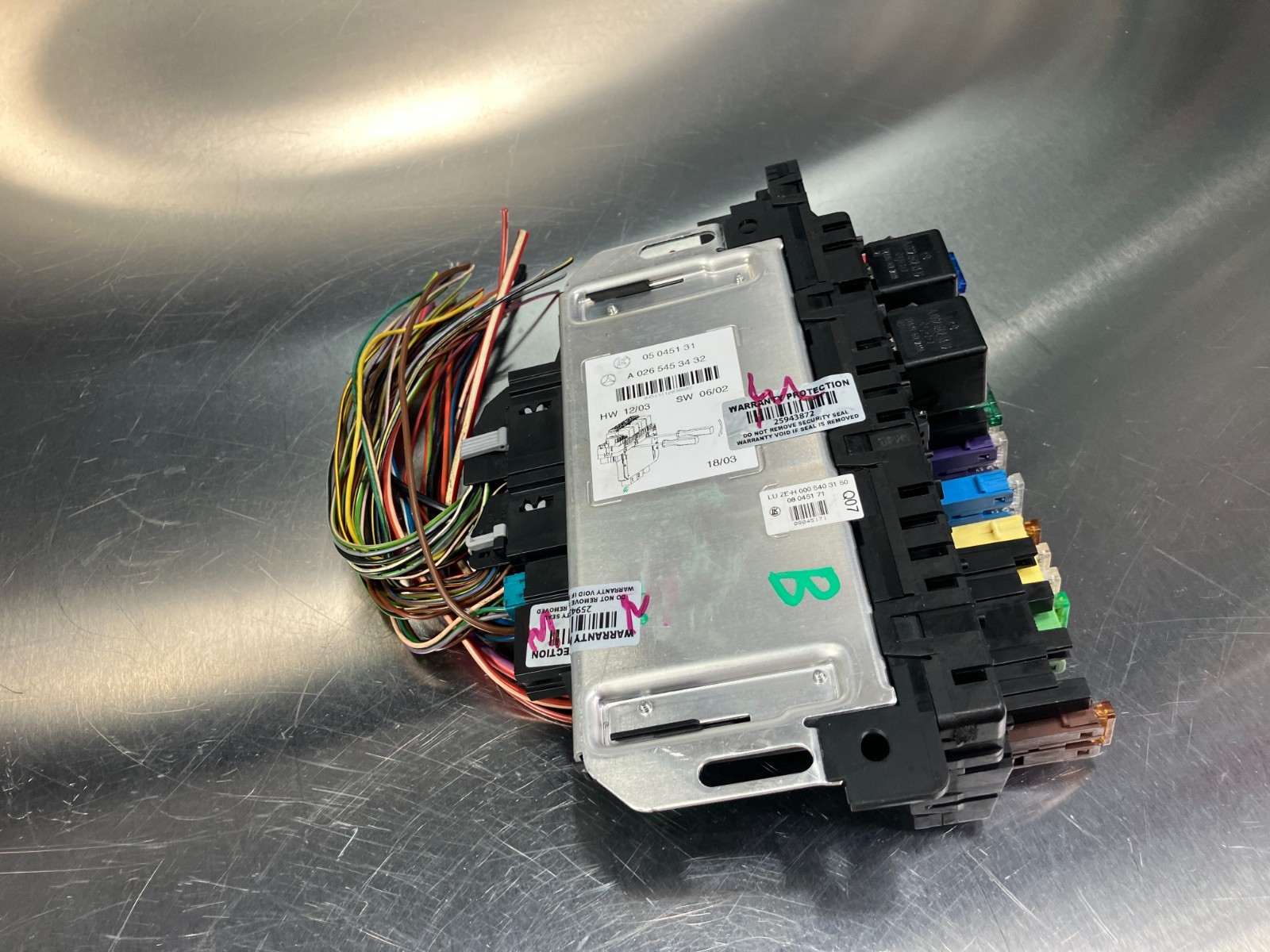 2003-2012 mercedes r230 sl500 sl550 sl55 rear sam fuse box relay module oem