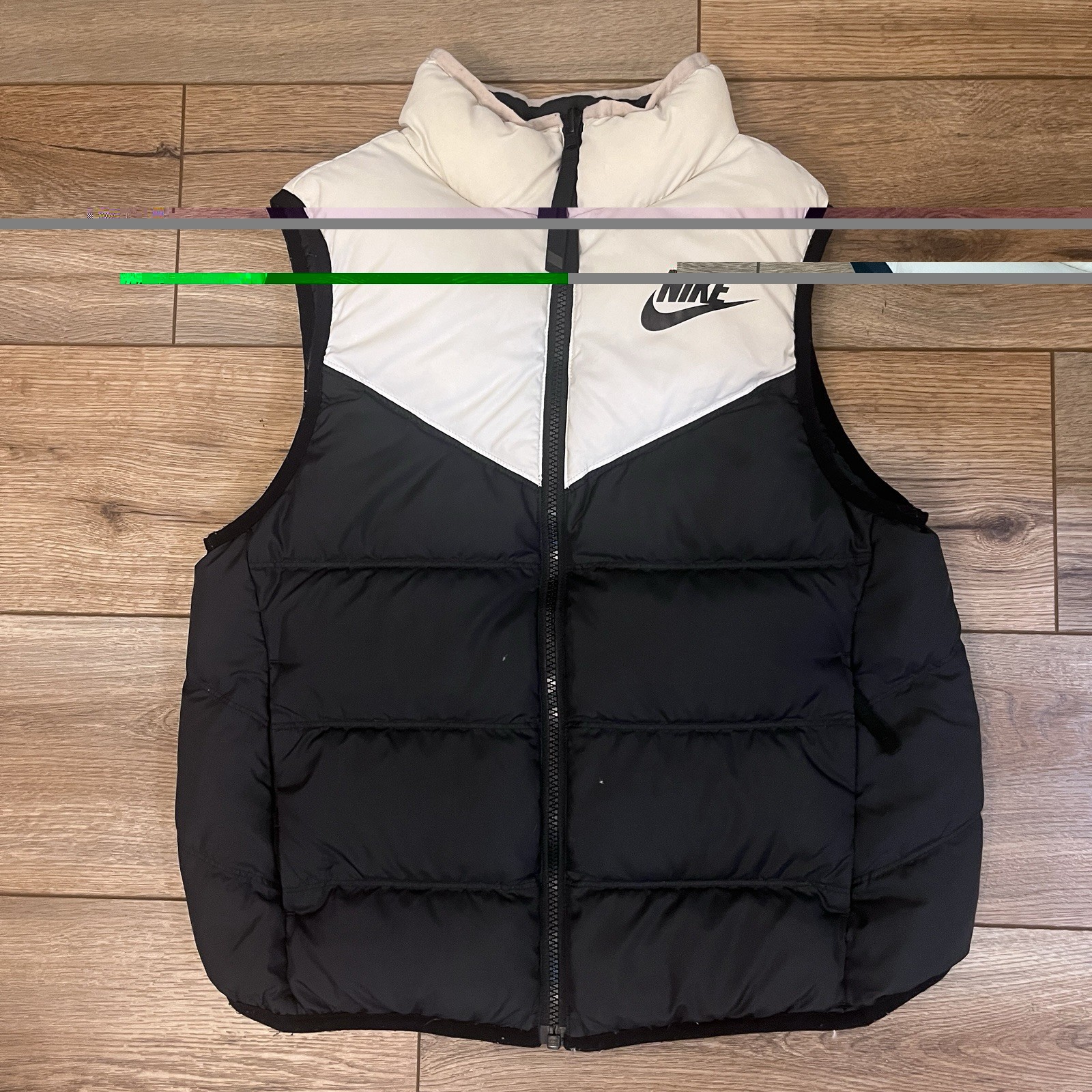 Nike Windrunner Women’s Down Puffer Vest Black White Size Small Reversible
