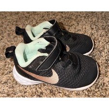 NIKE Revolution Toddler Black Metallic Gold Sneakers Size 6