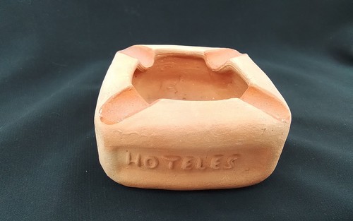 AMERICANA FIESTA HOTELS ACAPULCO MEXICO VTG CLAY POTTERY ART ASHTRAY ADVERTISING - Picture 3 of 16