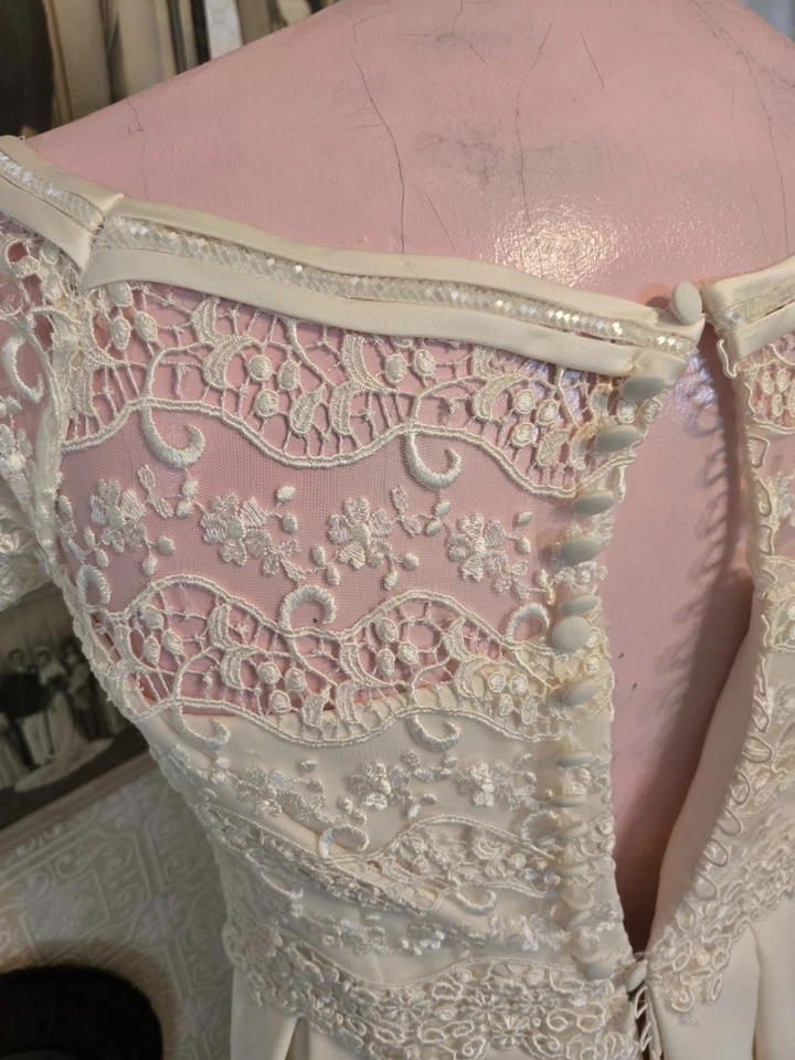 vestido de novia marfil Foto 4 de 4