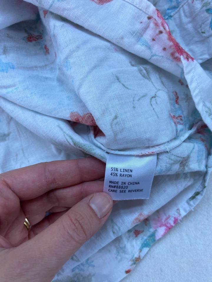 Blusa para mujer Jones New York blanca floral de lino talla 1X Cottagecore agujero fluido Foto 4 de 4