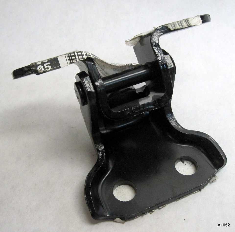 6873033021 MONTAJE DE BISAGRA ORIGINAL TOYOTA, PUERTA DELANTERA, INFERIOR DERECHA 68730-33021 Foto 3 de 4