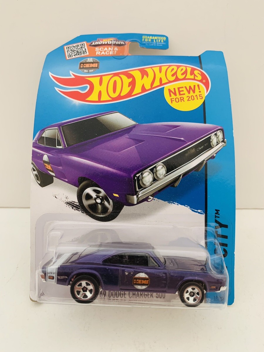 ミニカー 69 DODGE CHARGER F/C - SHAKEY SITUATION Dodge Charger R/T 1969 Orange Unrestored Barn Finds Johnny