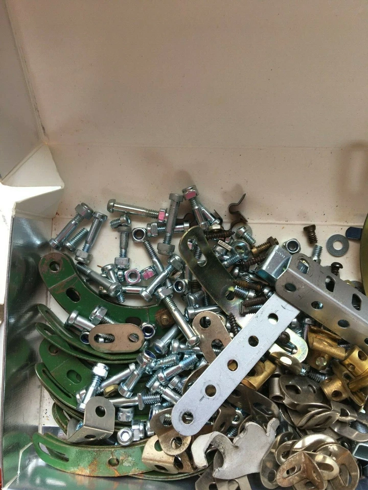 Erector Meccano Lote De Colección Piezas Medianas Pernos Tornillos Vigas Herramientas Envío Gratis Foto 4 de 4