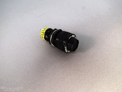 Mini Press to Test Light W/ Dimming Feature Green VM911M-3H NOS (12V)
