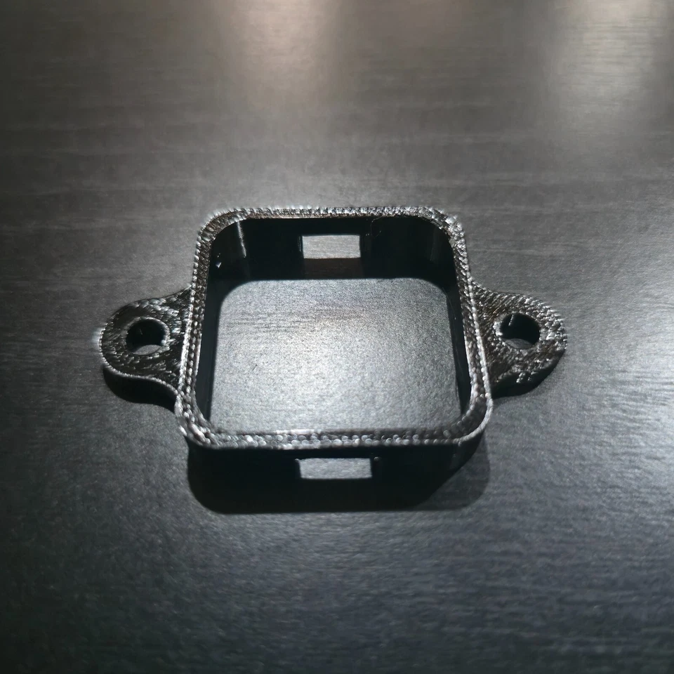 Govee Permanent Outdoor Light H705 RGBIC Soffit Mounting Bracket Multiple Colors - Image 3 of 4