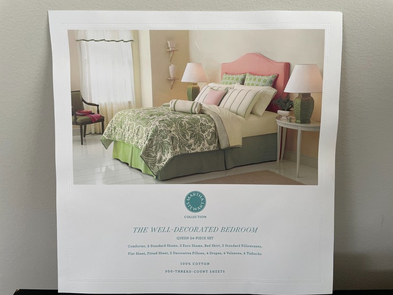 Martha Stewart 24-item bedroom set (Queen)