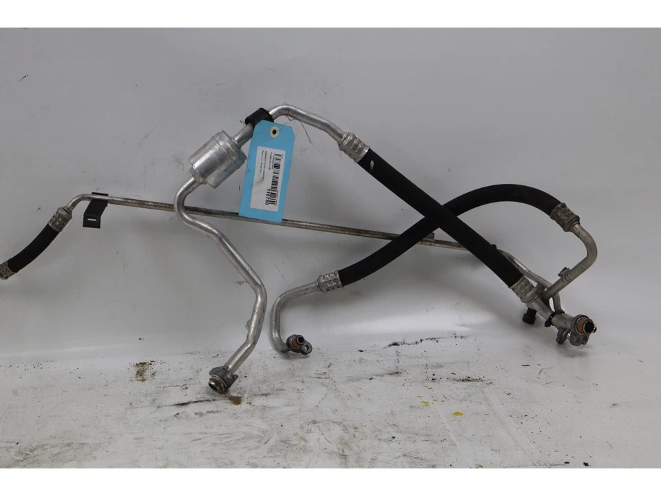 Tuyau de clim occasion RENAULT CLIO CAMPUS II Phase 2 - 1.2i 16v 75ch - - Photo 2/4