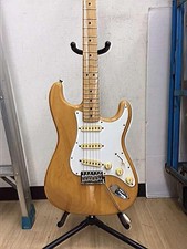 Guitare électrique FENDER ST71AYS Stratocaster Type