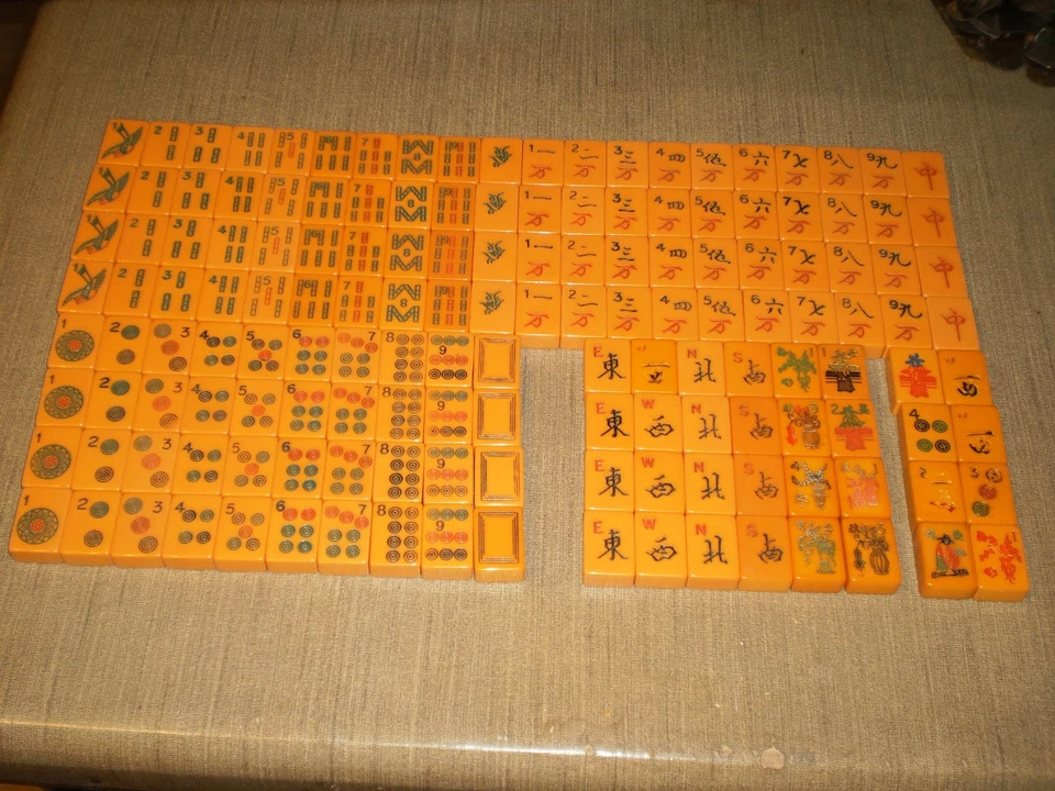 VINTAGE RARE CATALIN BAKELITE MAH JONG MAHJONG TILES SET by ROTTGAMES - Image 2 of 4