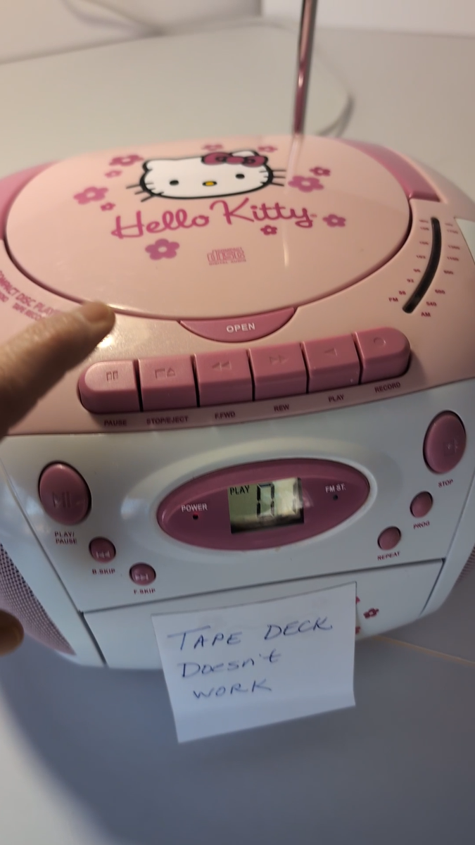 HELLO KITTY AM/FM Radio Cassette Tape Recorder / CD Player Boombox