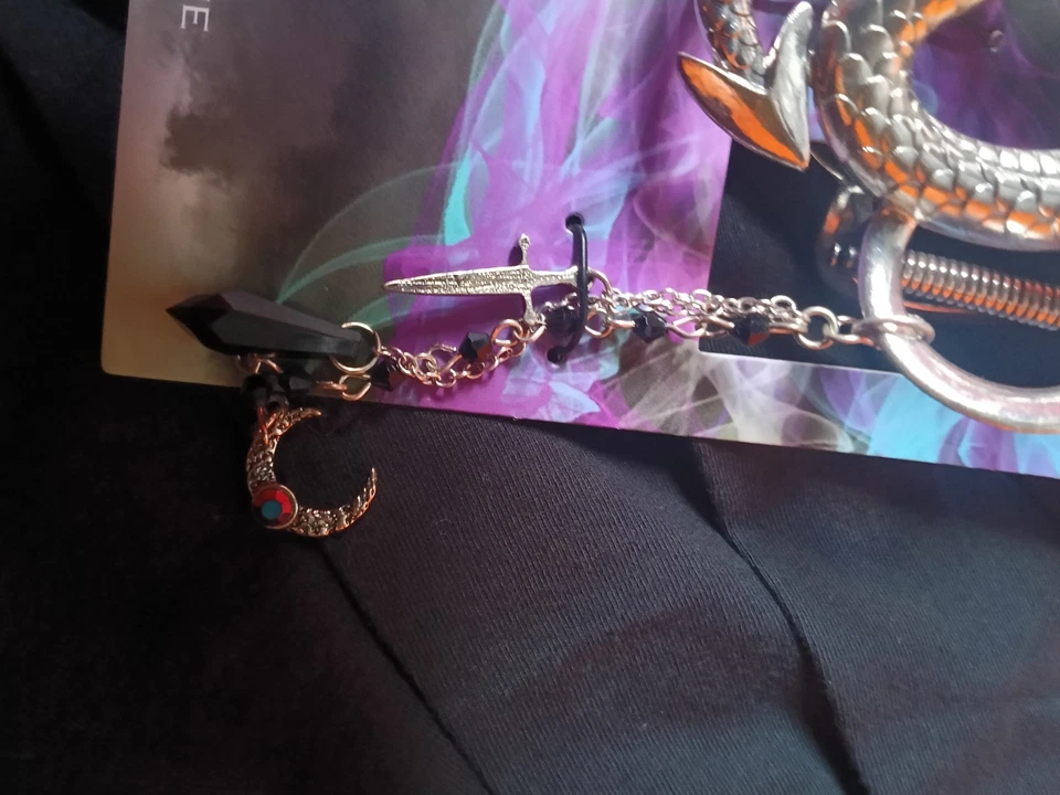 Dragon Hair Clip Silver From Hot Topic Gothic Punk  8.00 - Image 3 of 4