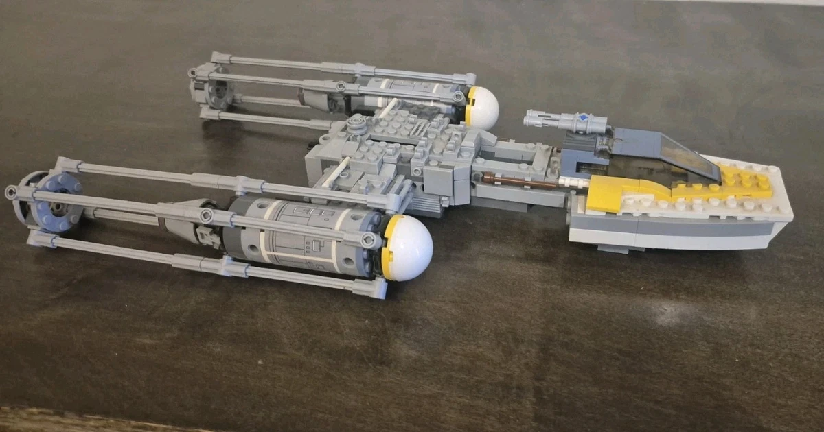 Y-wing Pilot Y-Wing Starfighter LEGO (R) Complete Sets & Packs for