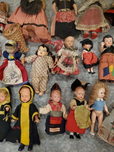 Lote de 15 muñecas vintage de 4" y niñas más grandes de todo el mundo Estate Find - Imagen 10 de 24