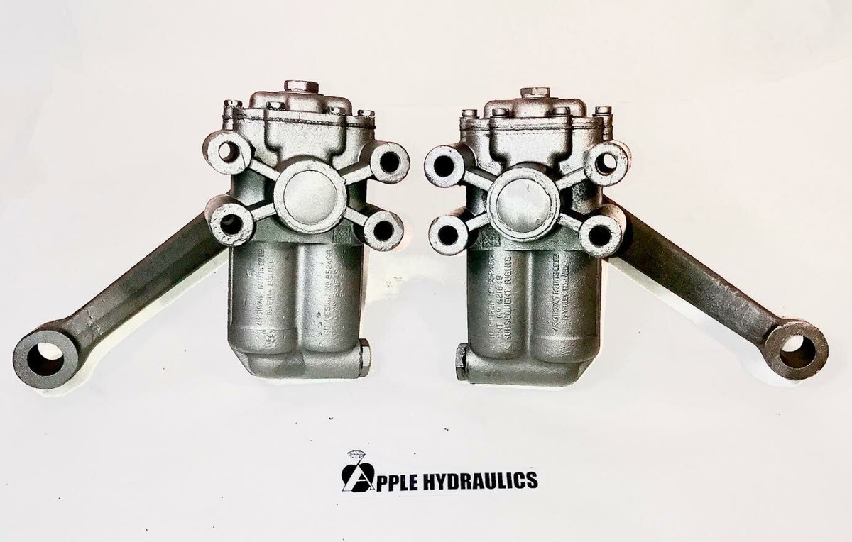 198x　Moorer Morris-LL Morris Minor Front shocks, set of 2 - , $100 refundable