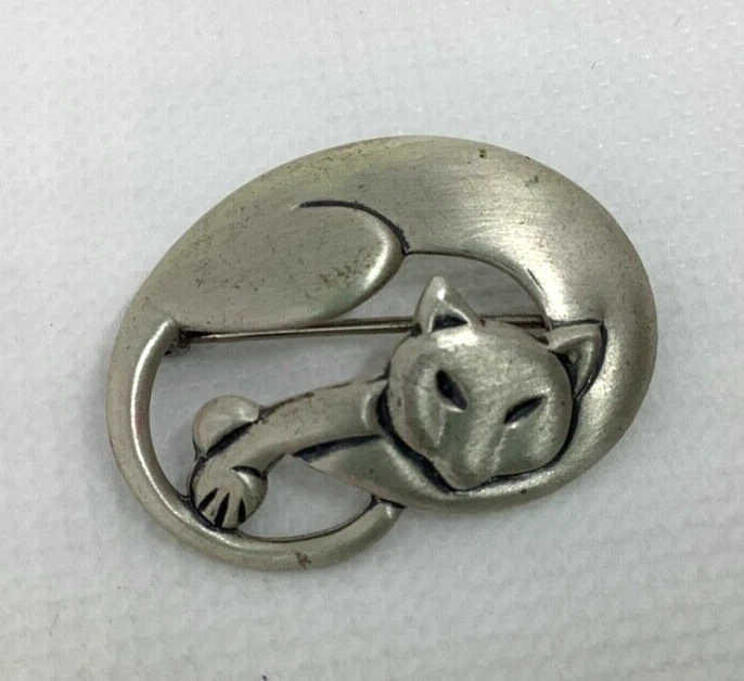 Beau sterling hotsell cat pin