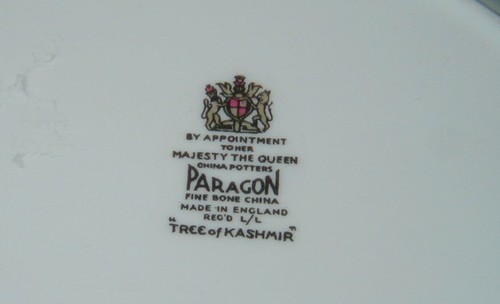VINTAGE PARAGON INGLESE BONE CHINA CARAMELLE, PIATTO NOCI, ALBERO DI KASHMIR - Foto 4 di 4