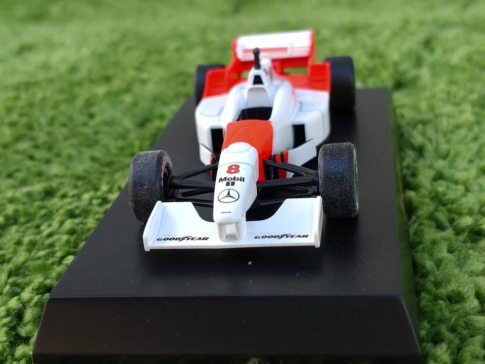 McLaren Mercedes Benz / MP4/11 / 1996 N8 D.Coulthird / 1/64 压铸汽车 / Kyosho — 第 4/4 张图片