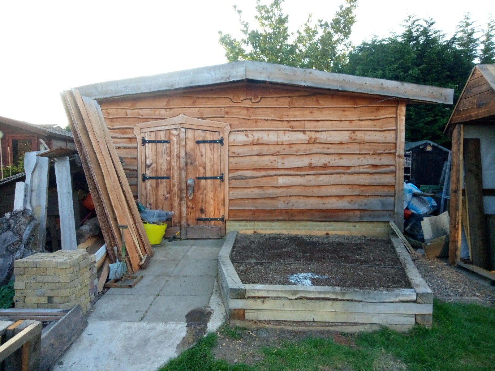 Picture 2 of 8