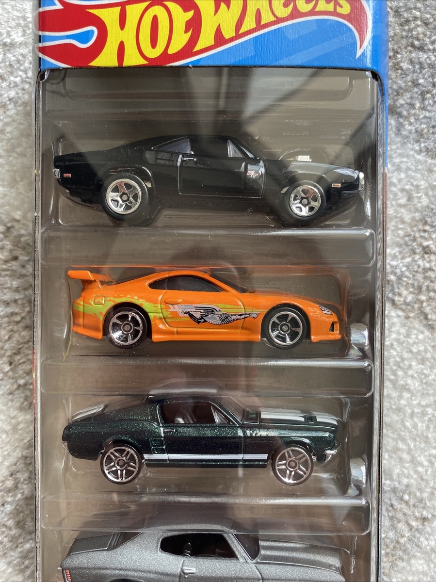 Hot Wheels Fast & Furious ミニカーセット Hot Wheels Fast and Furious 2023 Mix 4 Vehicles Case of 10