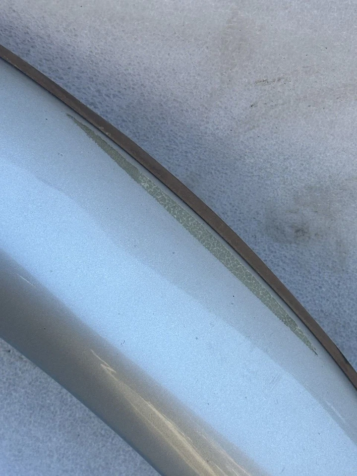 1997 1998 1999 MITSUBISHI MONTERO SPORT RIGHT FENDER FLARE MOLDING ARCH TRIM - Image 4 of 4