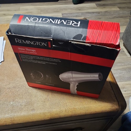 REMINGTON Shine Therapy Argan Oil & Keratin Hair Dryer - Champagne - Picture 3 of 4
