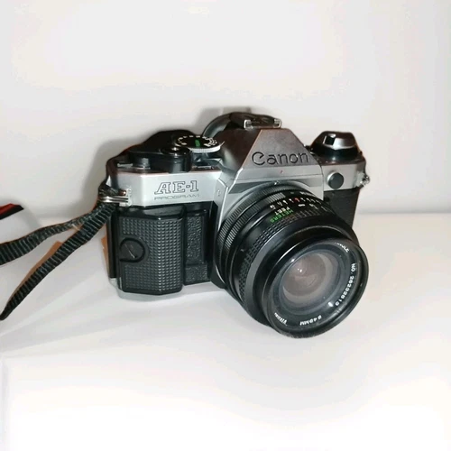 Canon AE-1 Program SLR 35mm Film Camera Auto With Wide Angle Lens f/2.8 