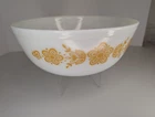 VTG PYREX 404 White Butterfly Gold 4 Qt Mixing Bowl Opal Glass USA Large 10.25”