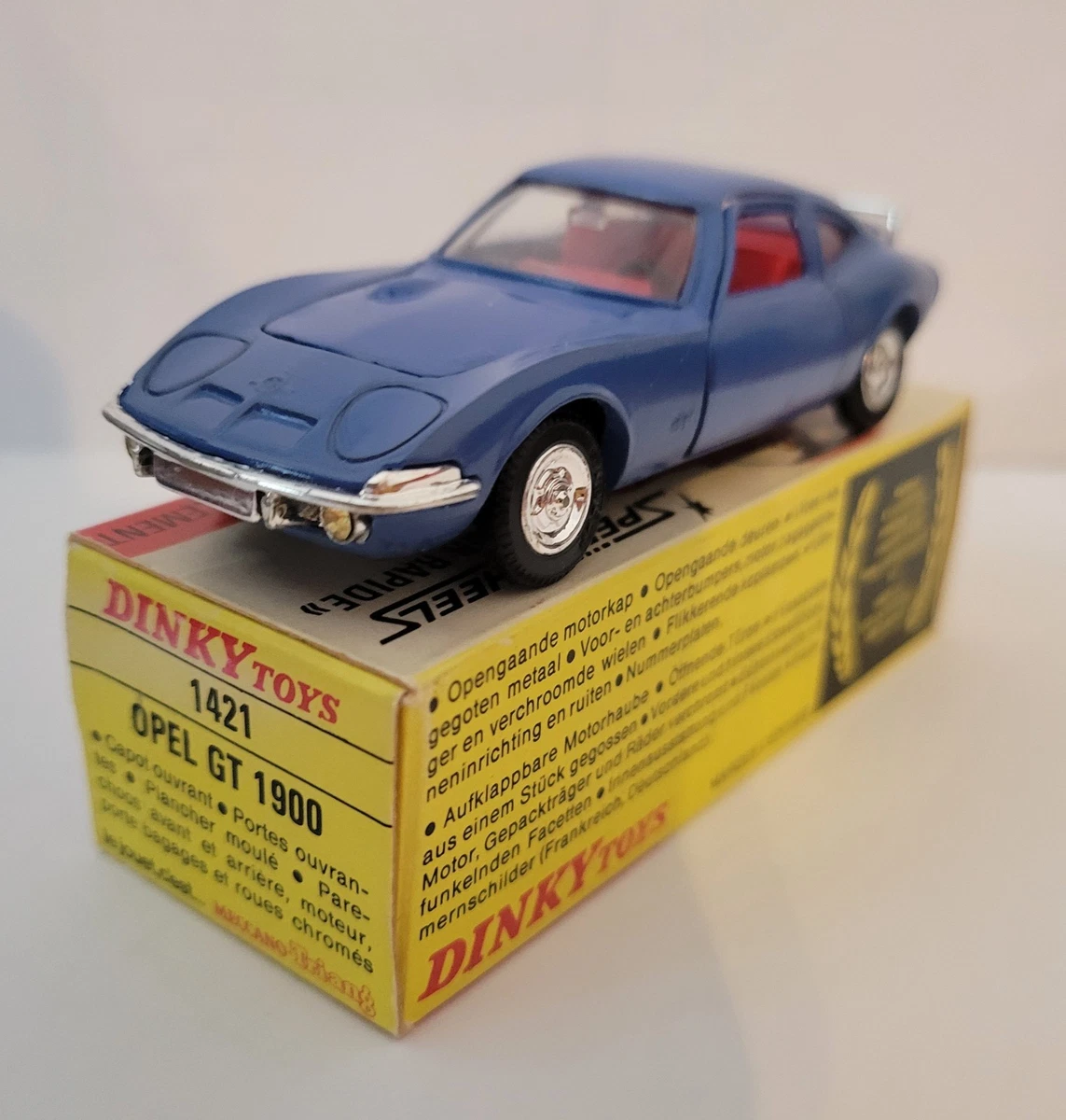 Opel Rekord Berline Bleue – Dinky Toys Atlas 1/43 – Modèle 2009