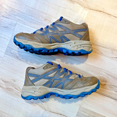 The North Face, Kids shoe sneaker, Boys size 2, Beown and Blue Lace up