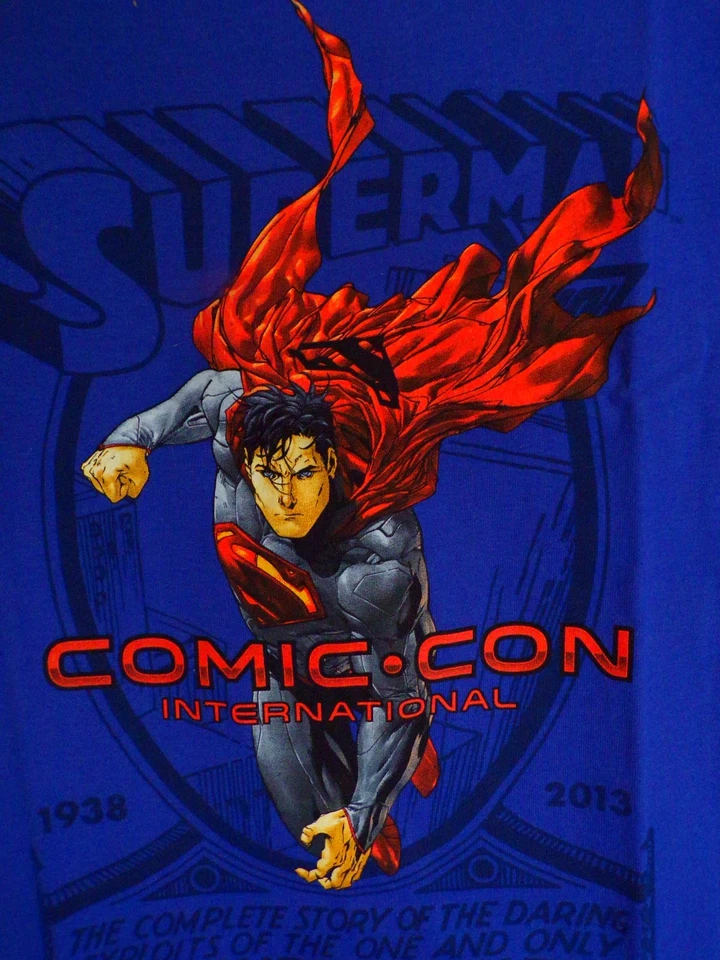 Camiseta Superman Hombre Talla XL 75 Aniversario Comic-Con, 2023 San Diego Foto 2 de 4