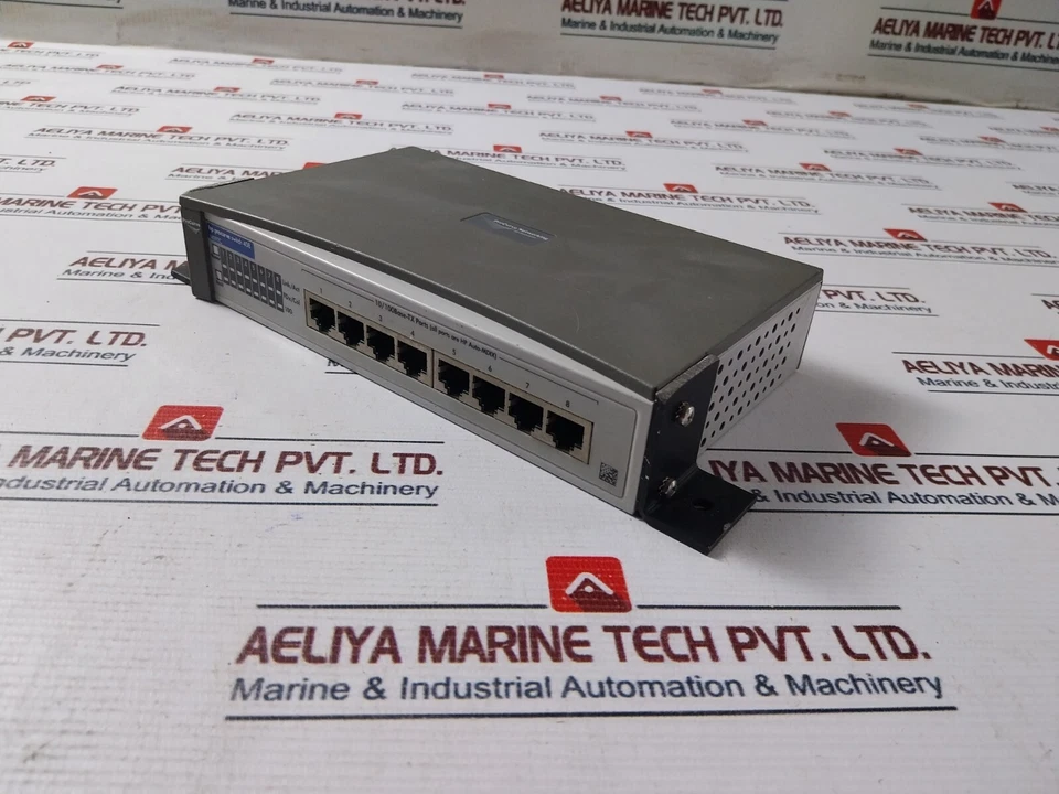 HP Procurve J4097C Switch 408 10/100 Base-TX Ports Ethernet Switch - Image 3 of 4