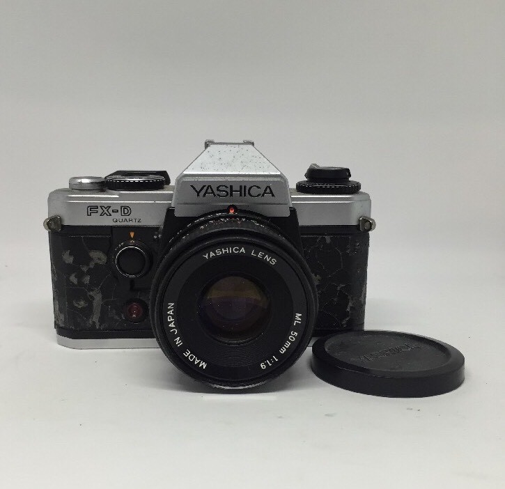 Yashica FX-D QUARTZ 35 mm FILM SLR KAMERA MIT YASHICA Objektiv 50 mm f/1,9 ml 12 - Bild 2 von 6