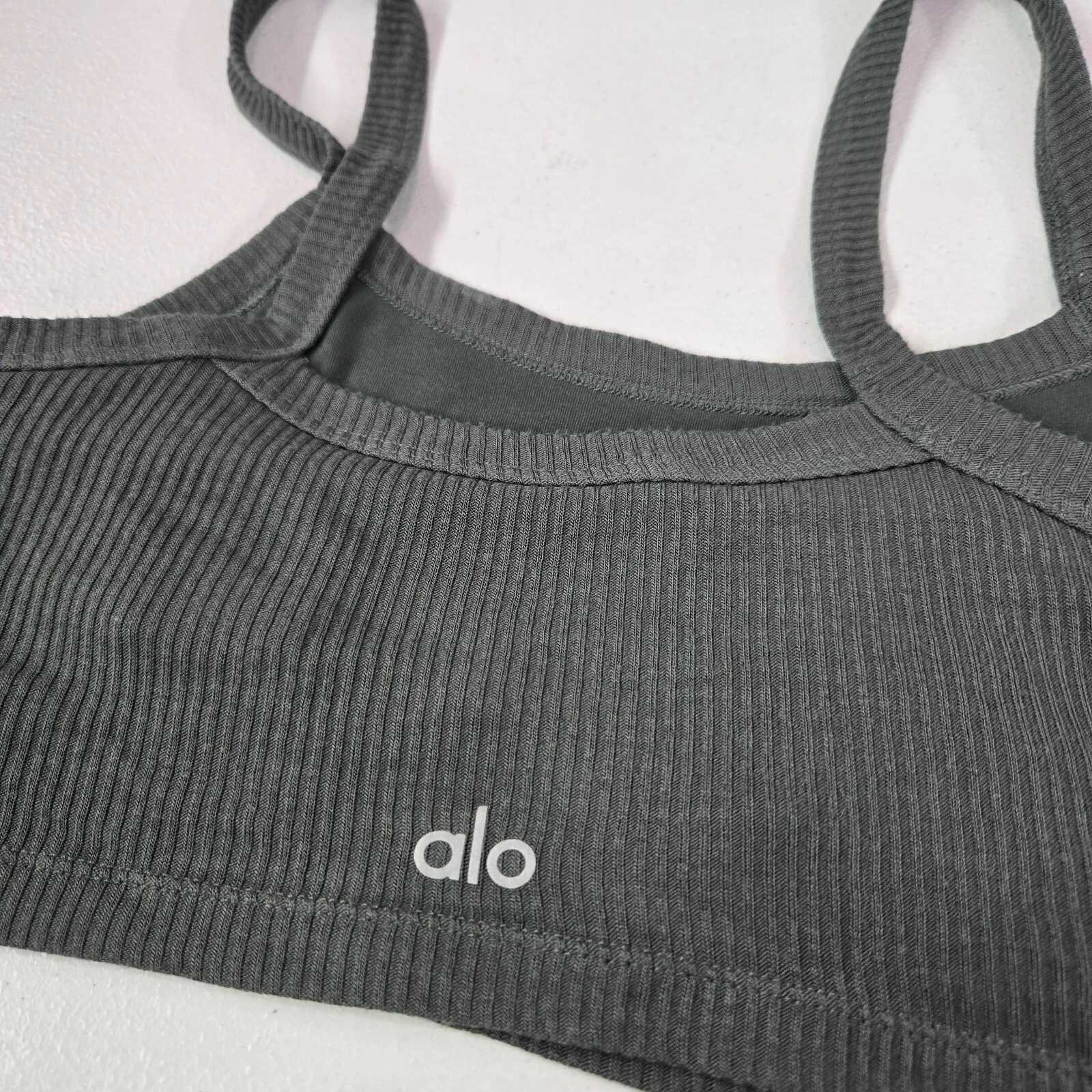 alo-yoga ribbed crop pullover tank-bra