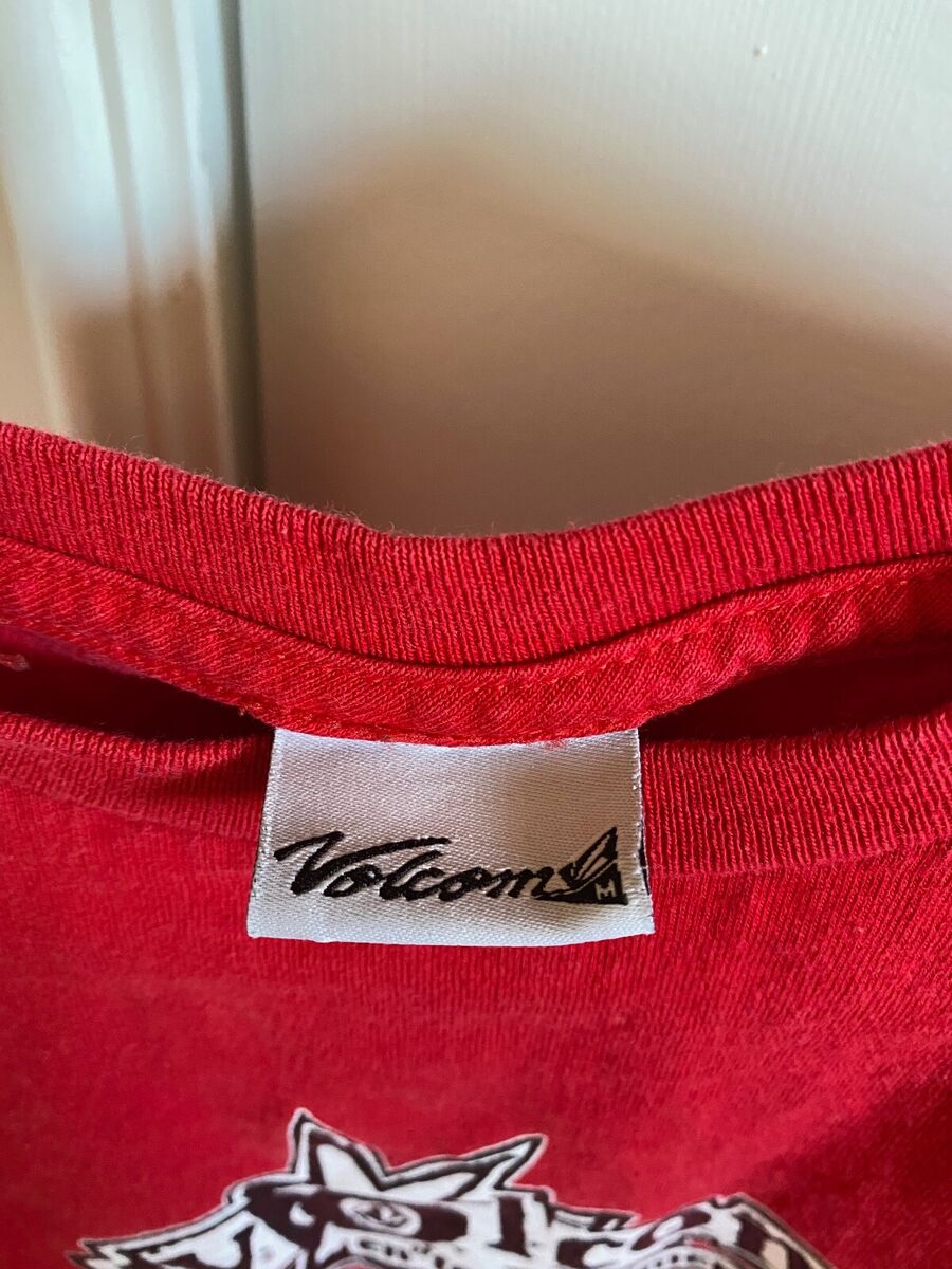 Vintage Volcom Entertainment Red Tshirt Youth Medium 2000 Vintage Volcom Entertainment Red Tshirt Youth Medium 2000
