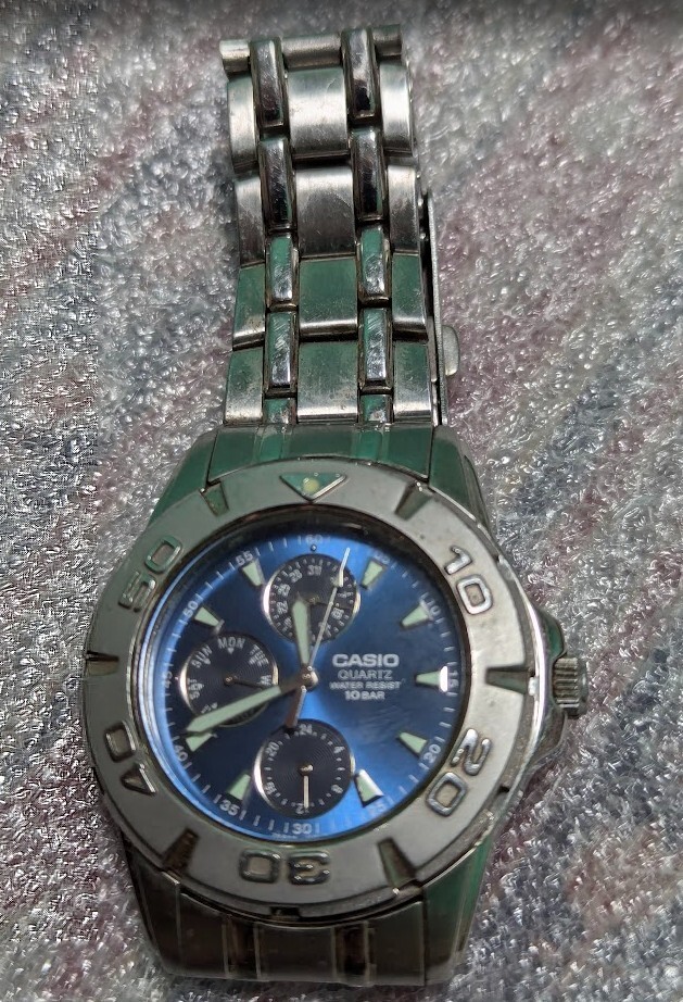 CASIO MTD-1047 WATER RESISTANT MEN'S SPORTS CHRONOGRAF DIVERS