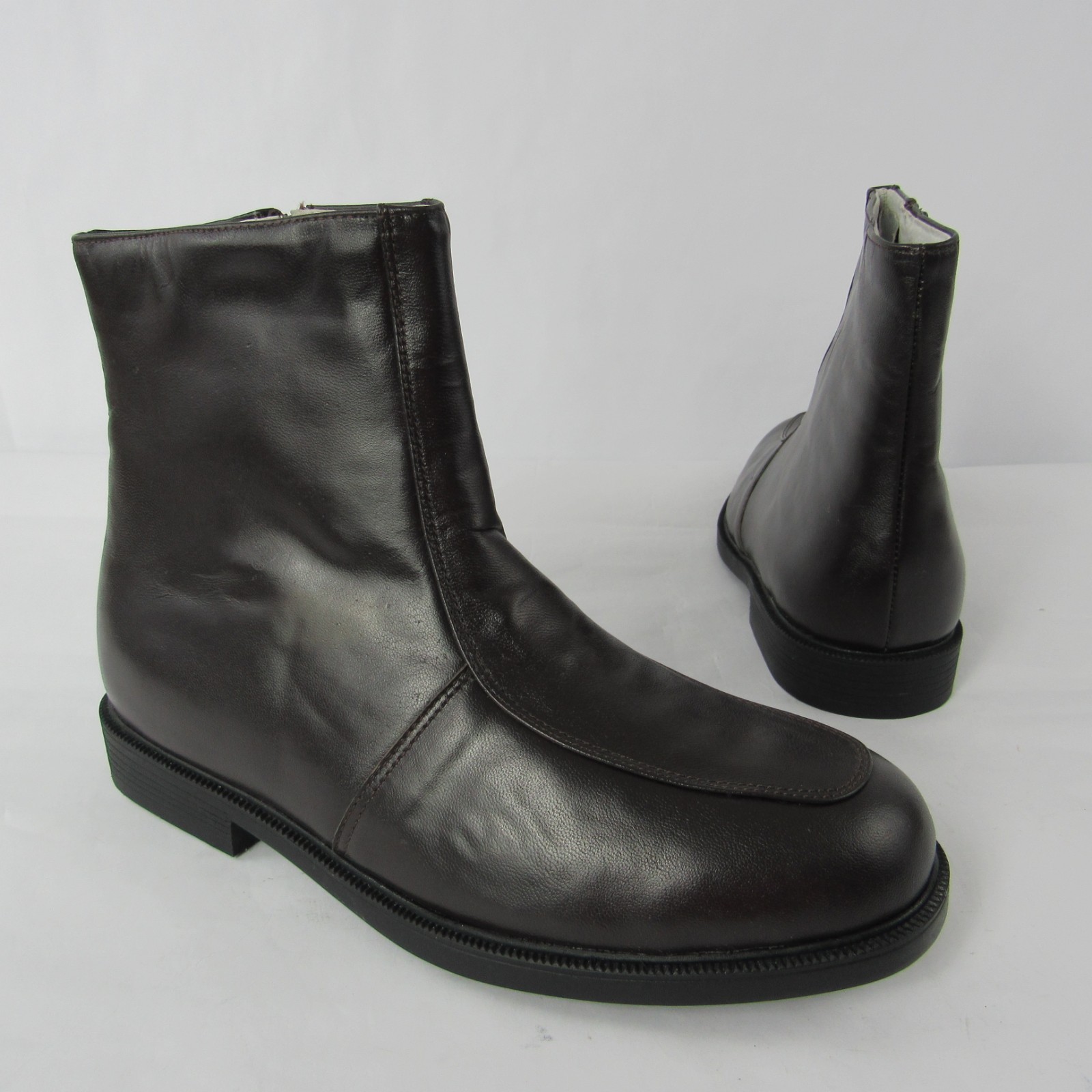 Ambassador Shoes of Distinction Size 9 3E Wide Ankle Boots Zip Leather