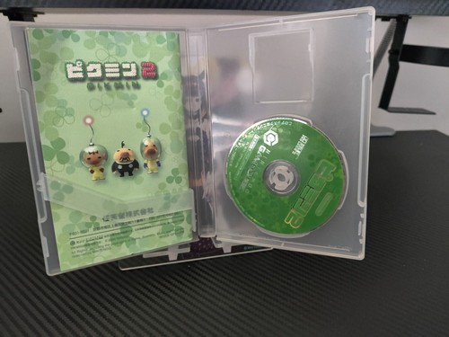 Pikmin 2 (GameCube) - Disk With Manual - Japanese Version USA Seller - Picture 2 of 2