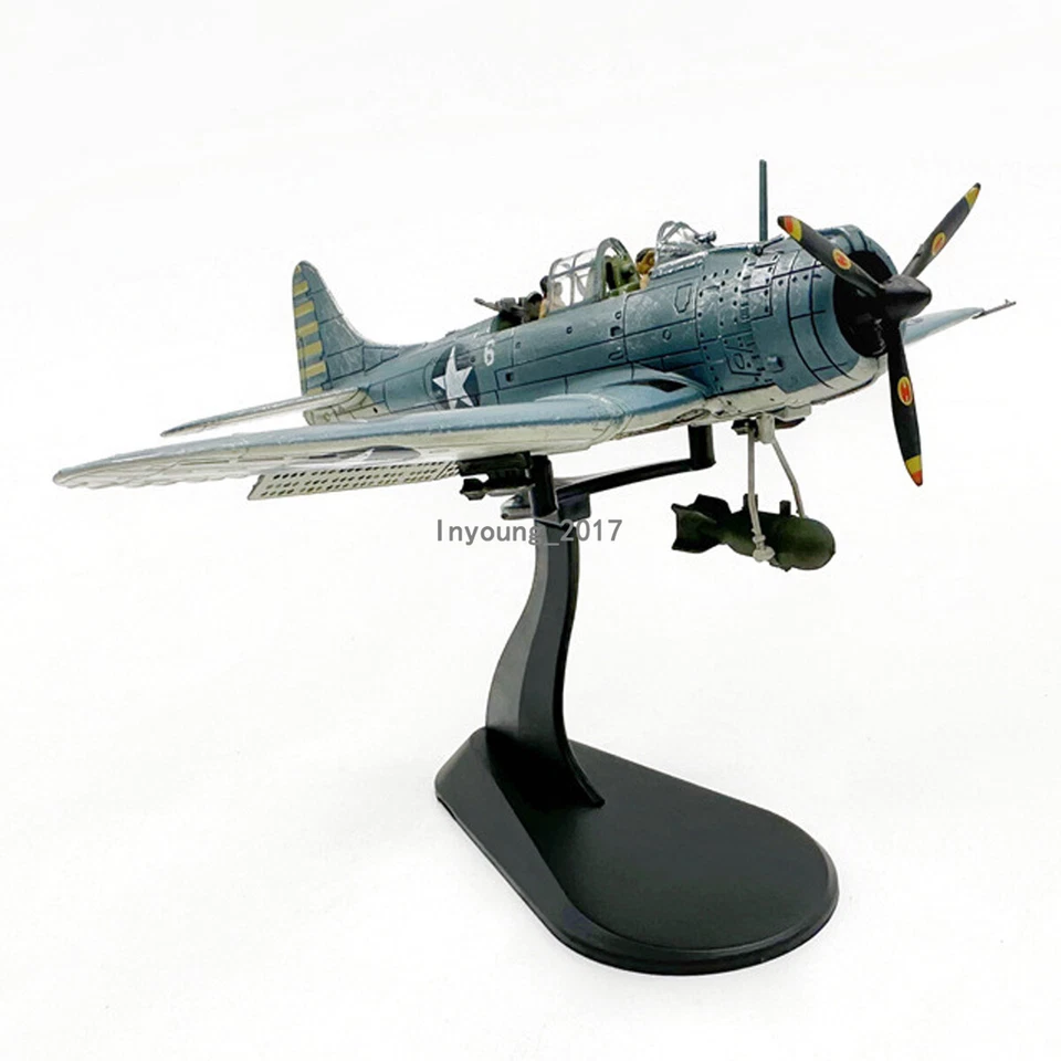 Modelo de avión de combate Douglas SBD Dauntless 1940 escala 1/72 modelo de avión fundido a presión Foto 2 de 4