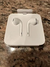 Apple EarPods with Lightning Connector In Ear Canal Headset - White