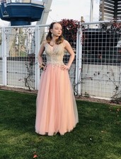 Glamour Formal Rose Gold, Pink Jeweled Lace Bodice Tulle Ball Gown size 2 Prom
