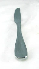 Oneida Stainless Steel VOSS Lot of 2 Dinner Knives 