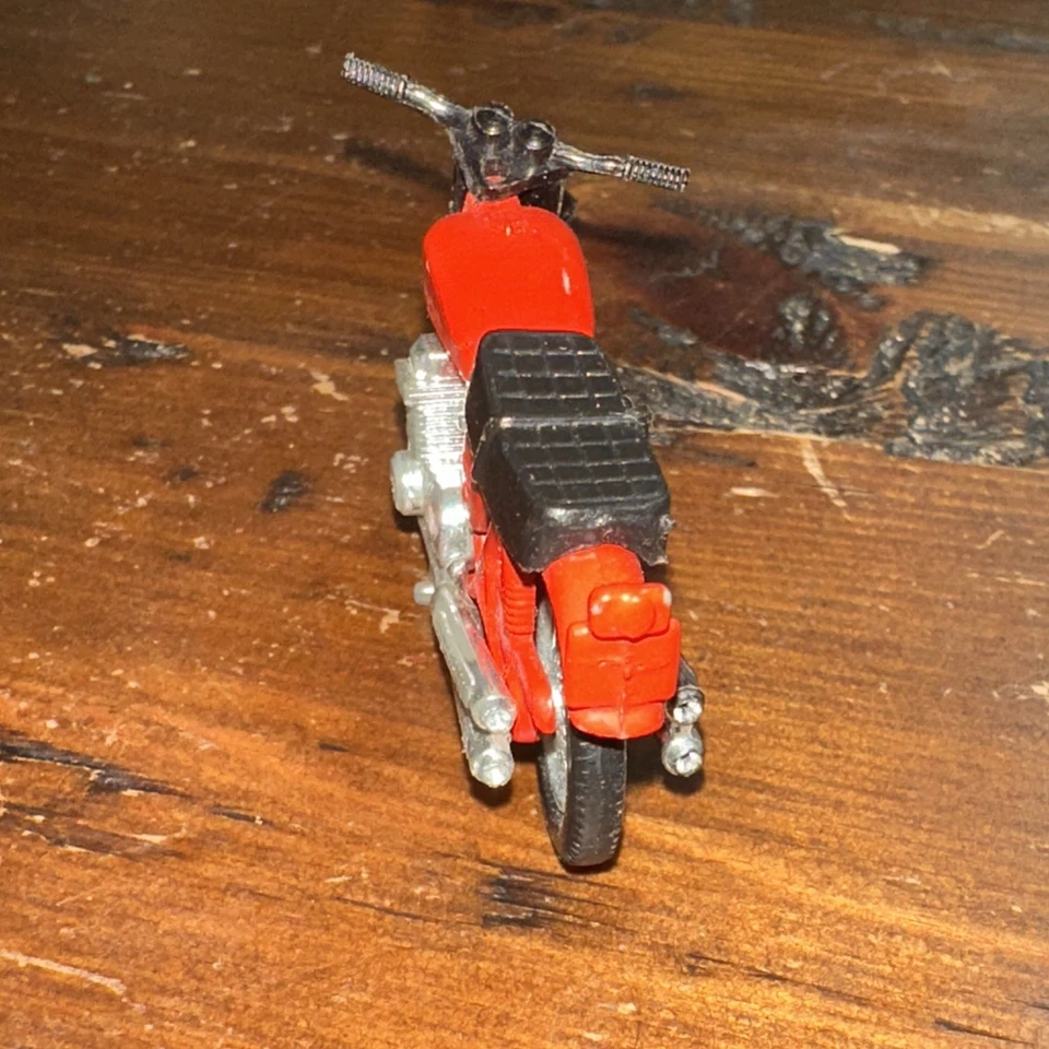 VTG LESNEY MATCHBOX 1974 HONDA HONDARORA MOTORCYCLE RED ENGLAND - Image 4 of 4