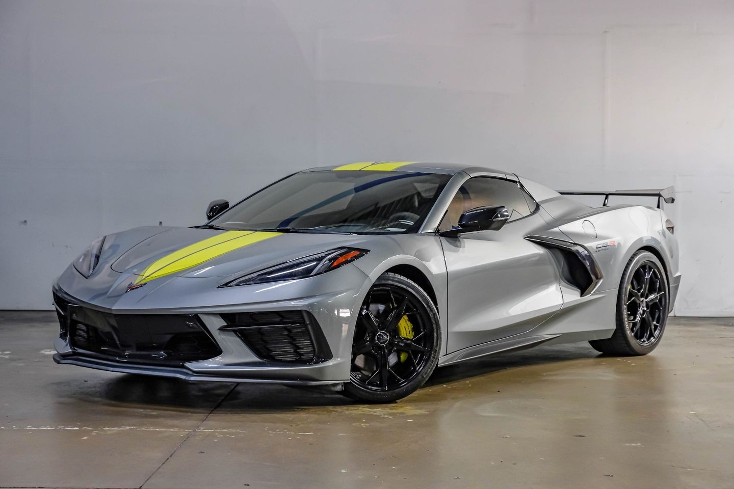 2022 [GA7] Hypersonic Gray Metallic Chevrolet Corvette   | C8 Corvette Photo 9