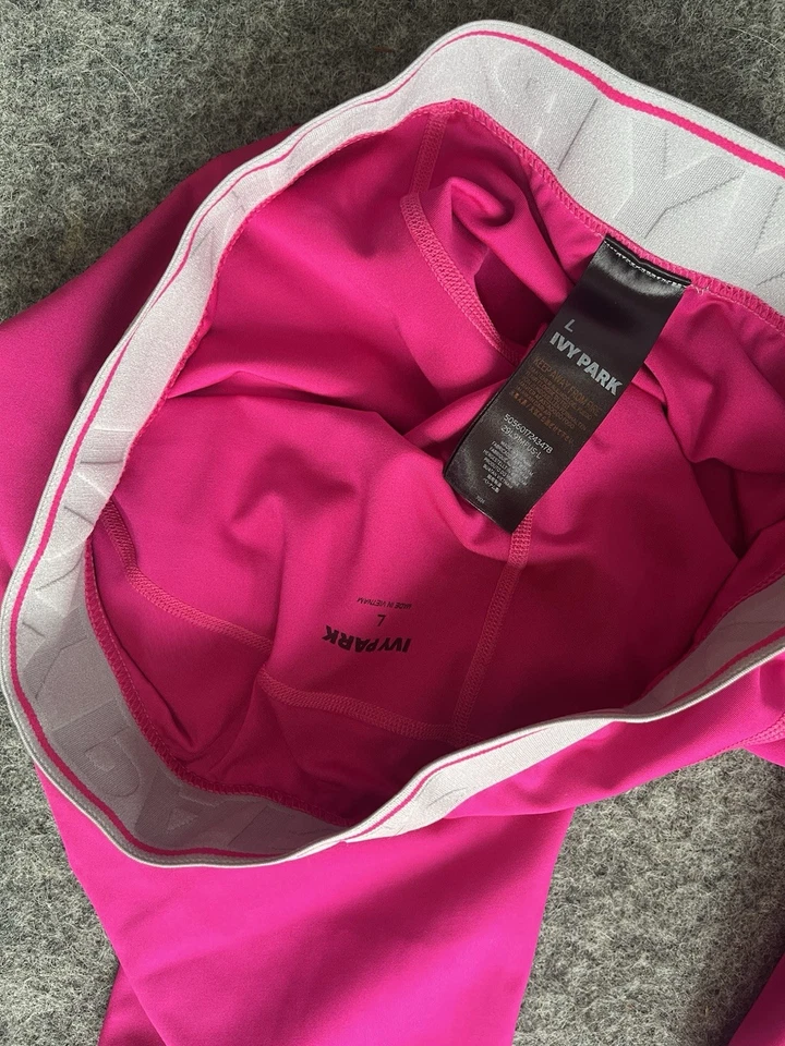 Leggings Ivy Park rosa quente levantada logotipo Ivy Park na cintura tamanho grande  - Imagem 4 de 4